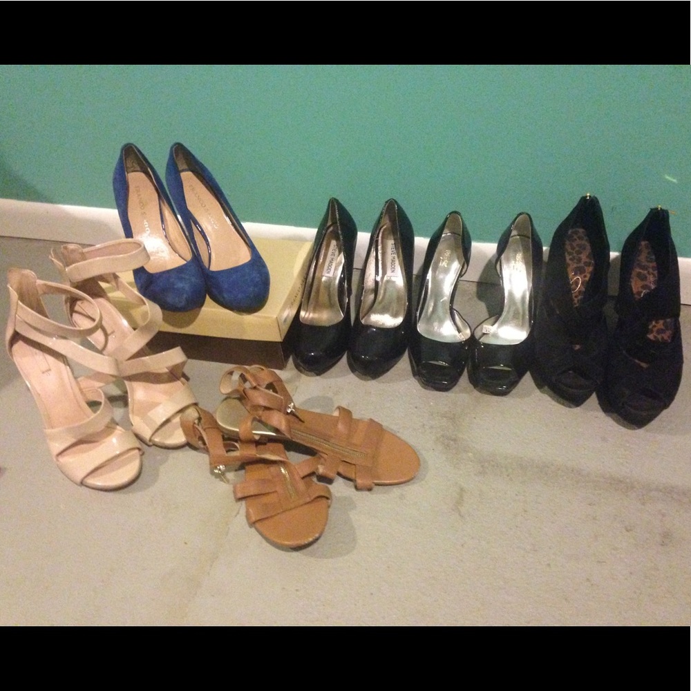 Pick a pair of dressy shoes! Size 8 👠